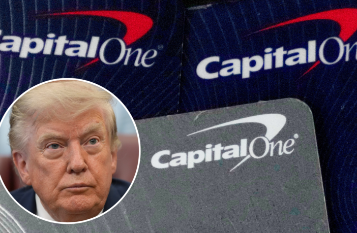 Trump por posible lavado de dinero Capital ONE ciera cuentas de Trump