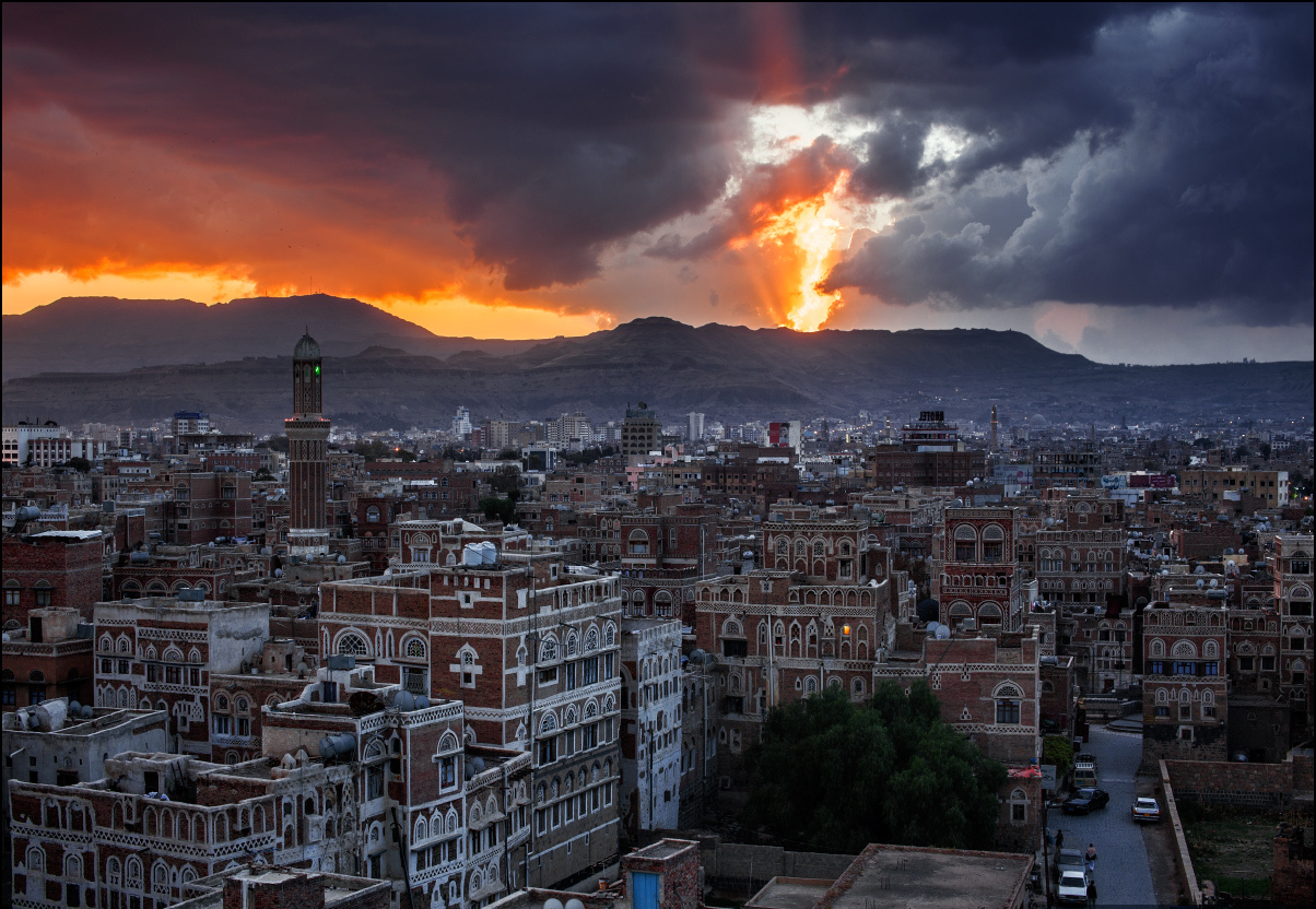 Arabia Saudita y los hutíes intensifican enfrentamientos en Yemen